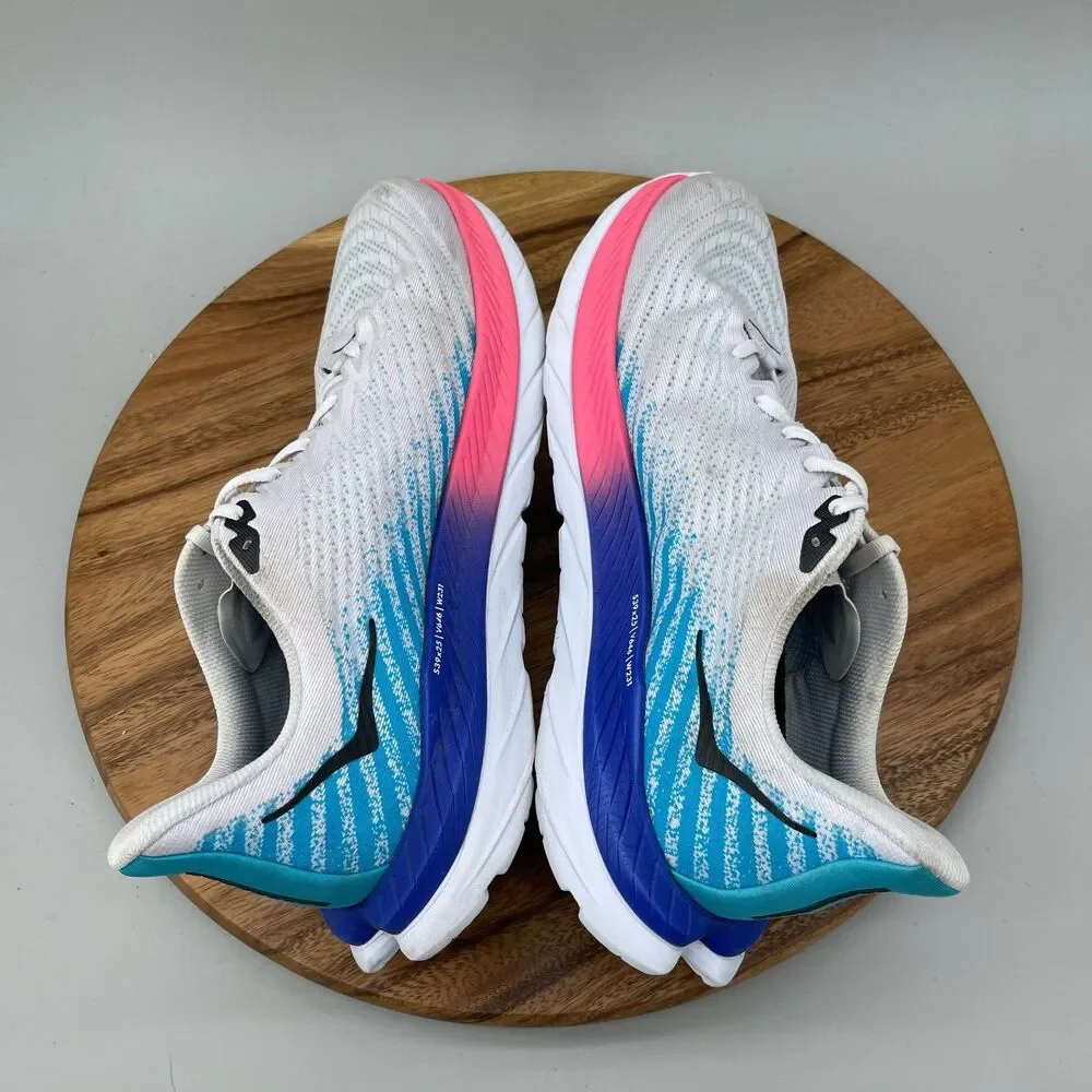 Hoka One One hoka one